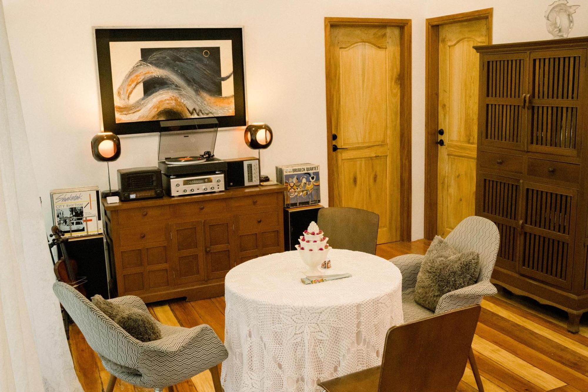 Balai Benedicere Bed & Breakfast Bacnotan Екстериор снимка